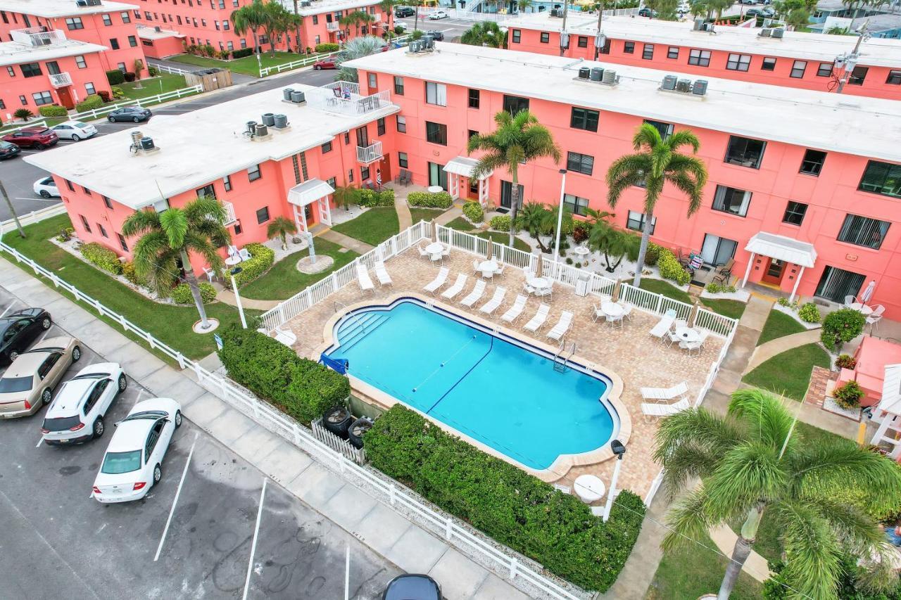 Gulf Winds Resort By Travel Resort Services St. Pete Beach Exterior photo